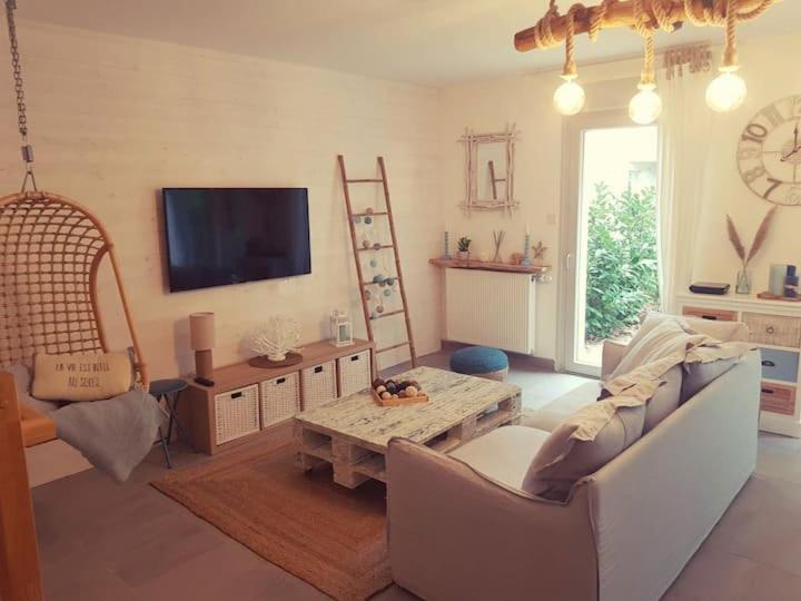Holiday home Maison Proche Gare Et Centre