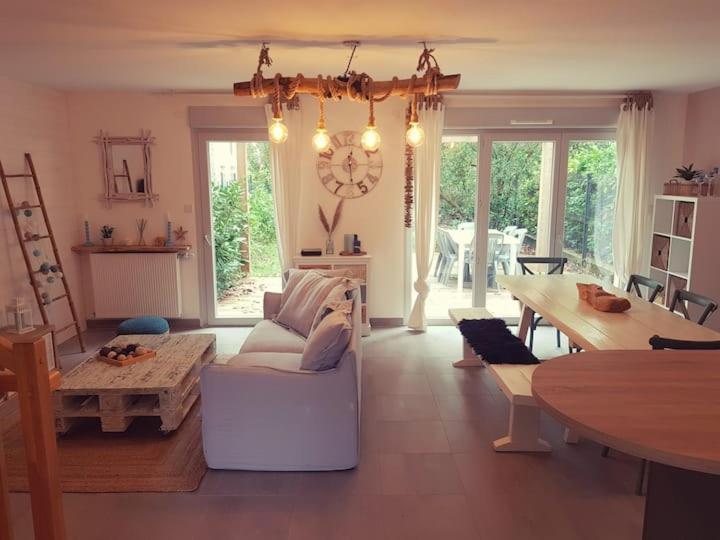 Holiday home Maison Proche Gare Et Centre *